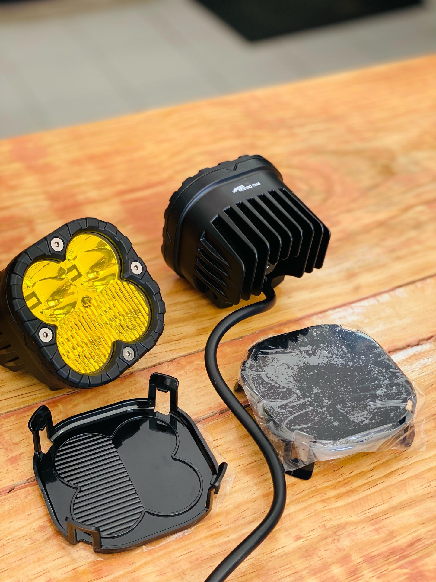 Par de Faros 3.5 Pulgadas Con tapa