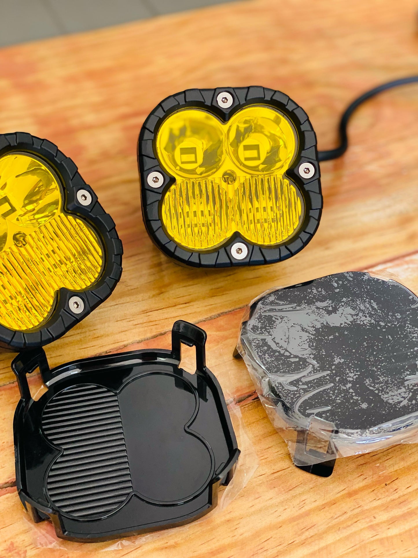 Par de Faros 3.5 Pulgadas Con tapa